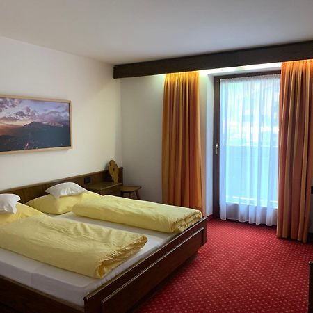 Garni Bel Air Hotel Colfosco Luaran gambar