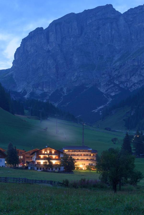 Garni Bel Air Hotel Colfosco Luaran gambar