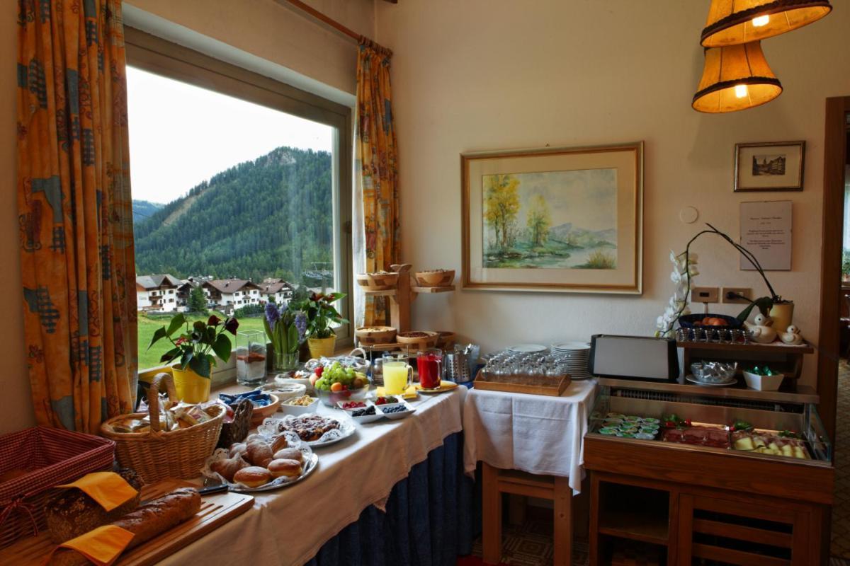 Garni Bel Air Hotel Colfosco Luaran gambar