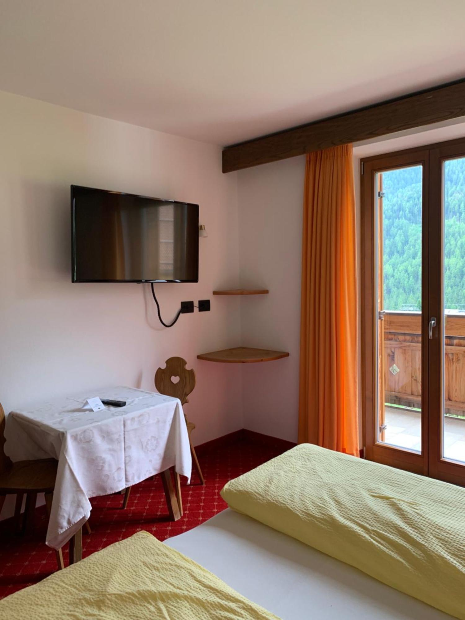 Garni Bel Air Hotel Colfosco Luaran gambar