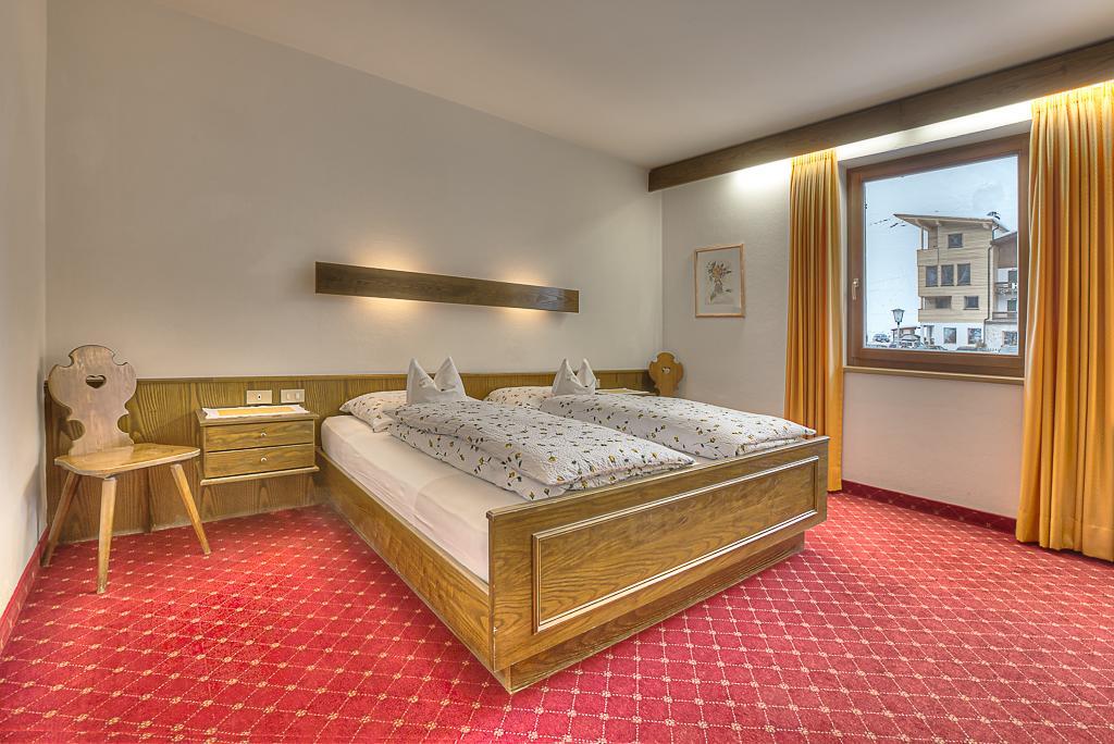 Garni Bel Air Hotel Colfosco Luaran gambar