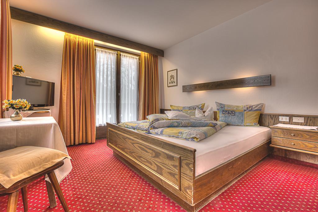 Garni Bel Air Hotel Colfosco Luaran gambar