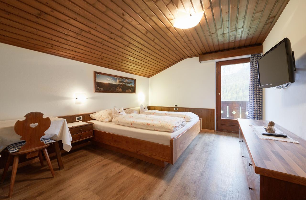 Garni Bel Air Hotel Colfosco Luaran gambar